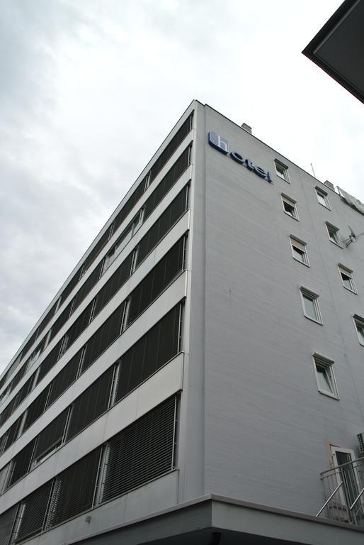 Hotel Station زوج المظهر الخارجي الصورة